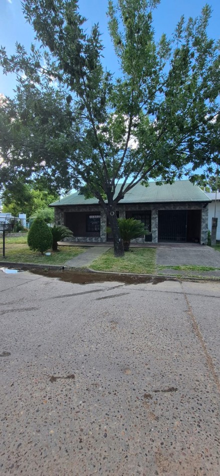 AMPLIA VIVIENDA 2 HABITACIONES "OPORTUNIDAD"