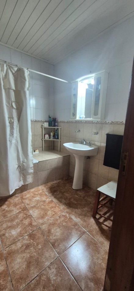 AMPLIA VIVIENDA 2 HABITACIONES "OPORTUNIDAD"