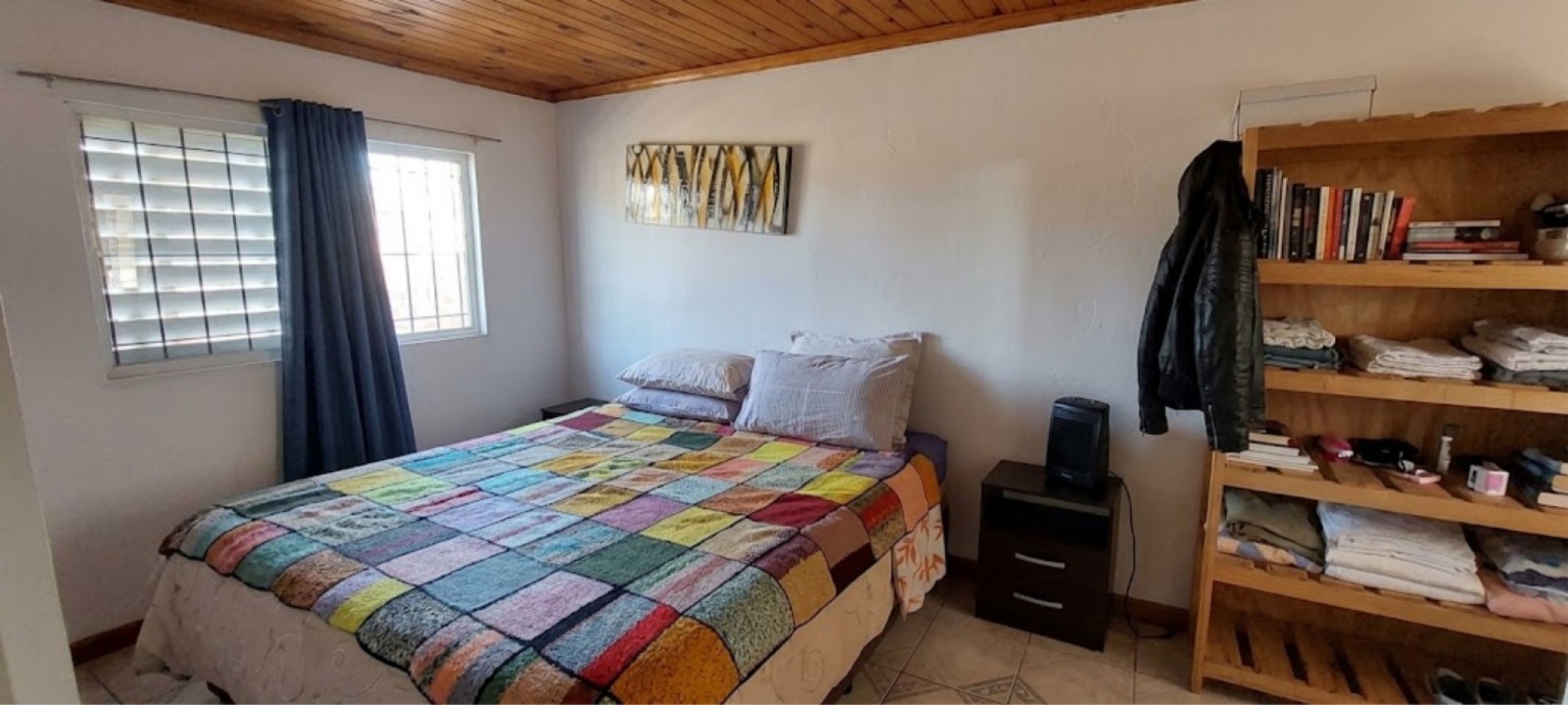 OPORTUNIDAD - CASA CON DOS DORMITORIOS + PATIO
