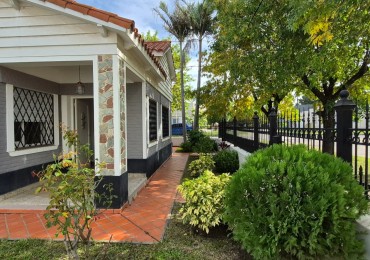 CHALET EN ESQUINA 